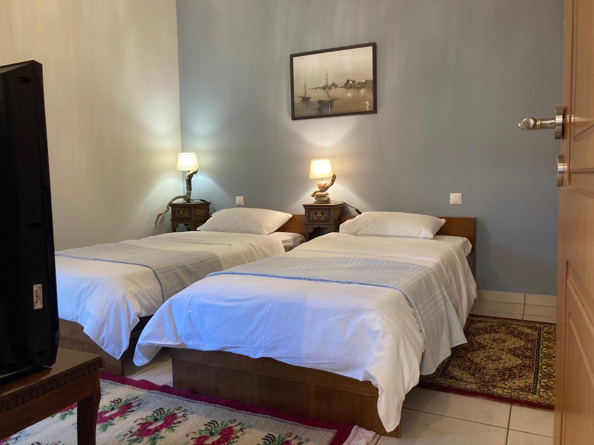 Brina'S Luxury Apartments Agioi Apostoloi  ภายนอก รูปภาพ